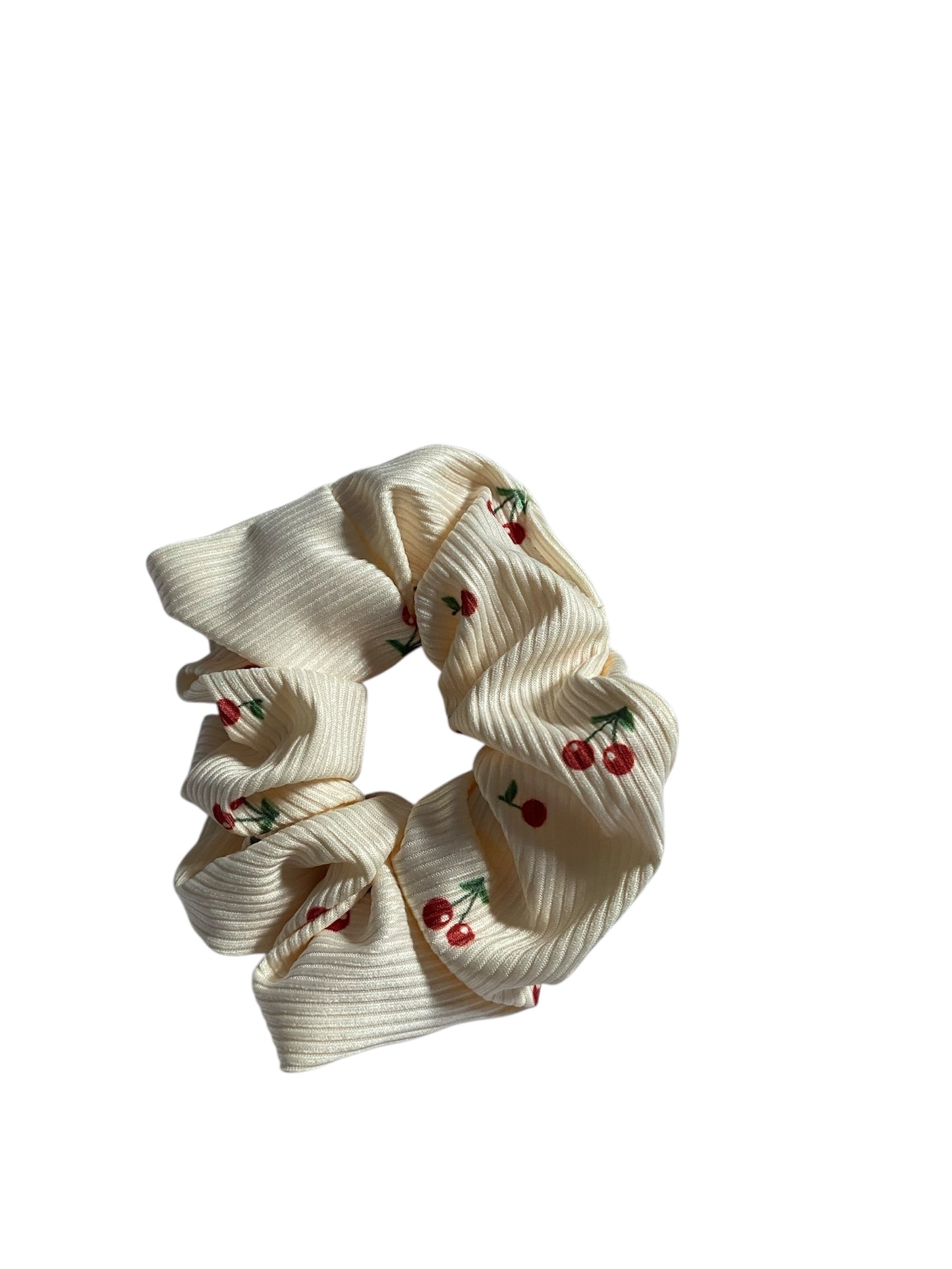 Scrunchies mit Kirschen